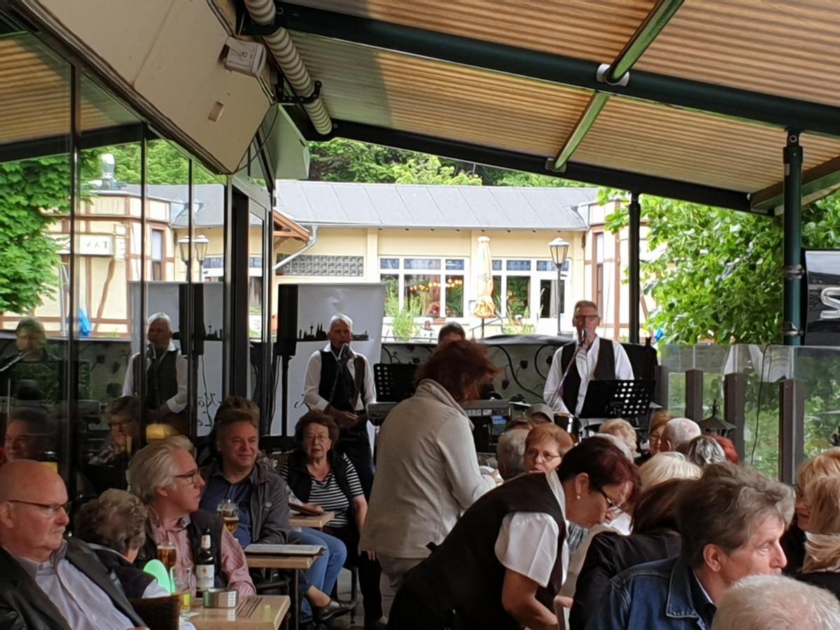 Land-Gut-Hotel Zur Post Altenahr Exteriör bild